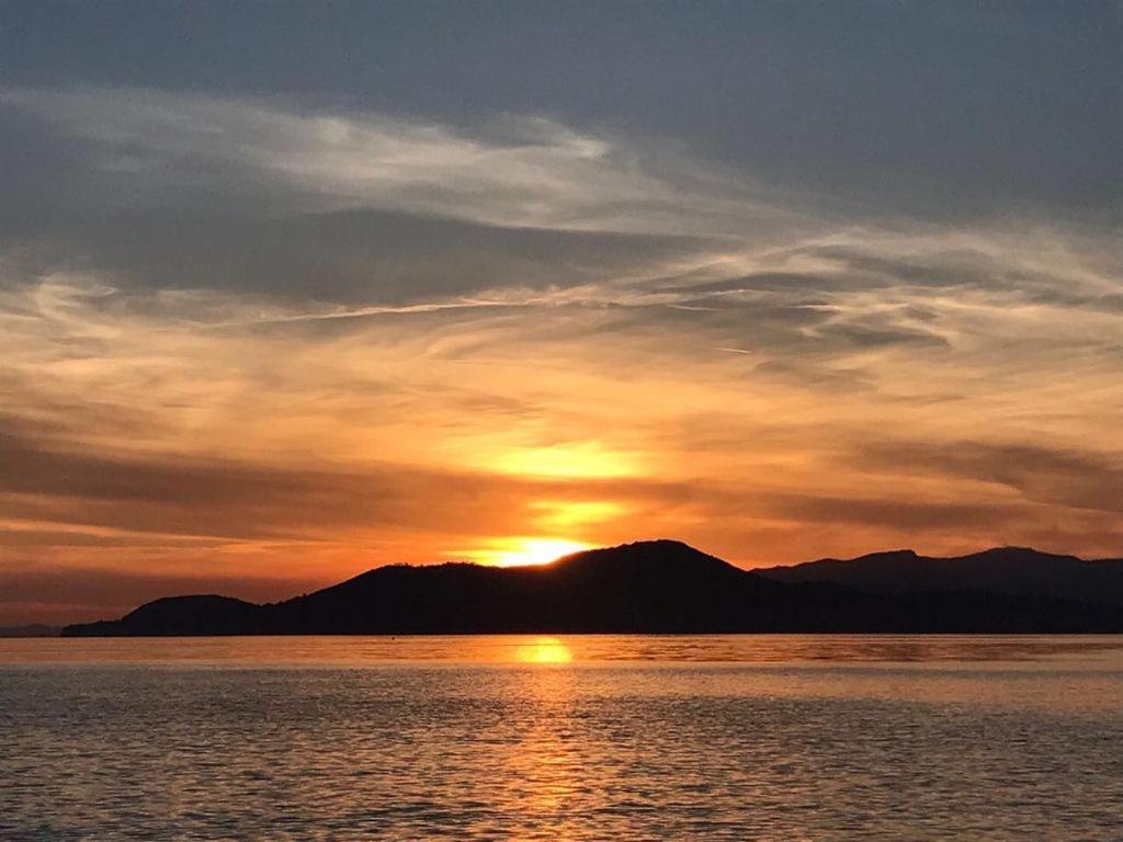 Aparthotel La badine Hyères Esterno foto