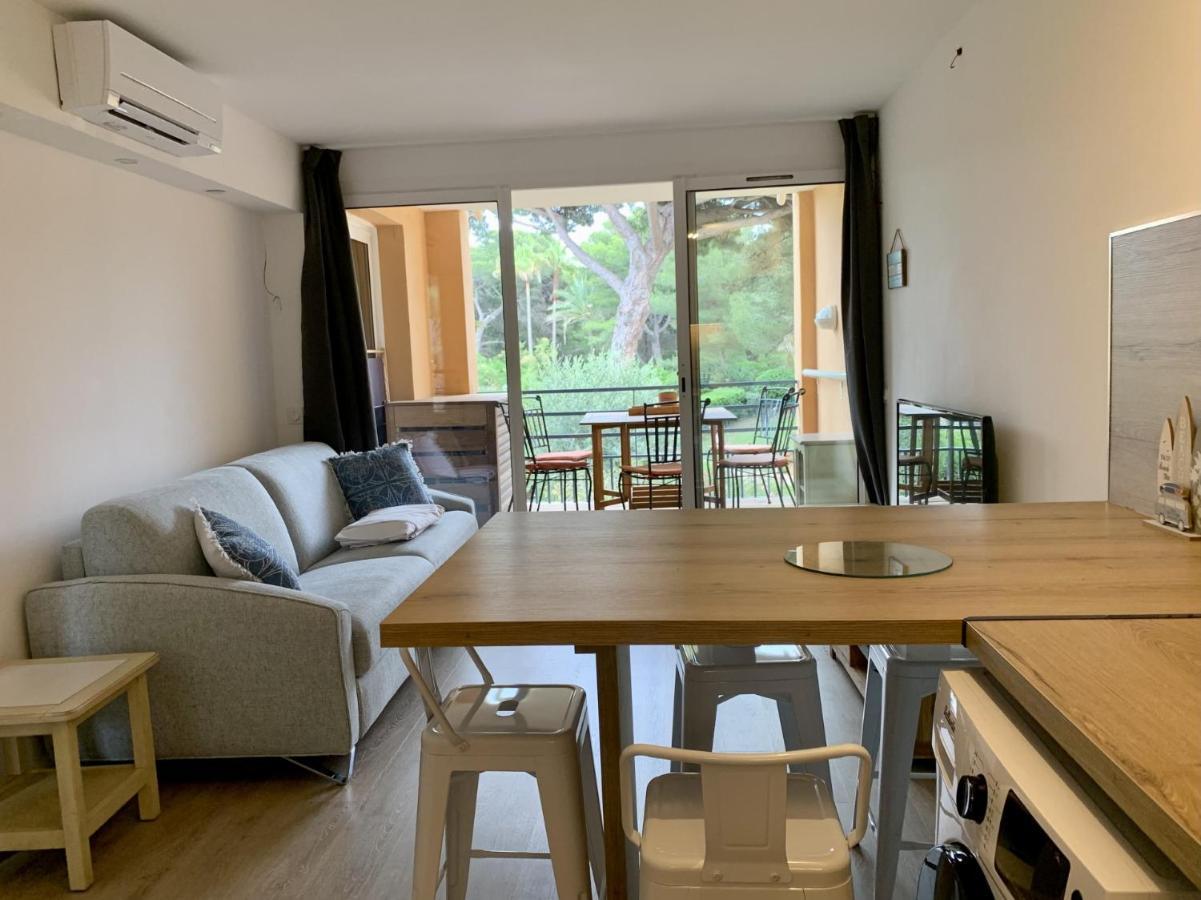 Aparthotel La badine Hyères Esterno foto