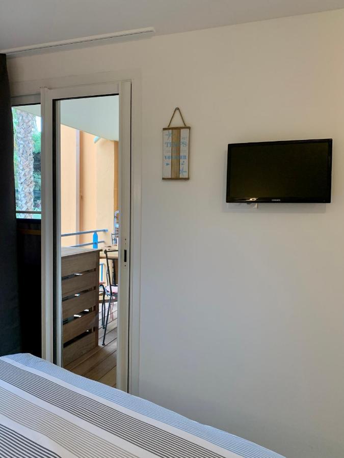 Aparthotel La badine Hyères Esterno foto